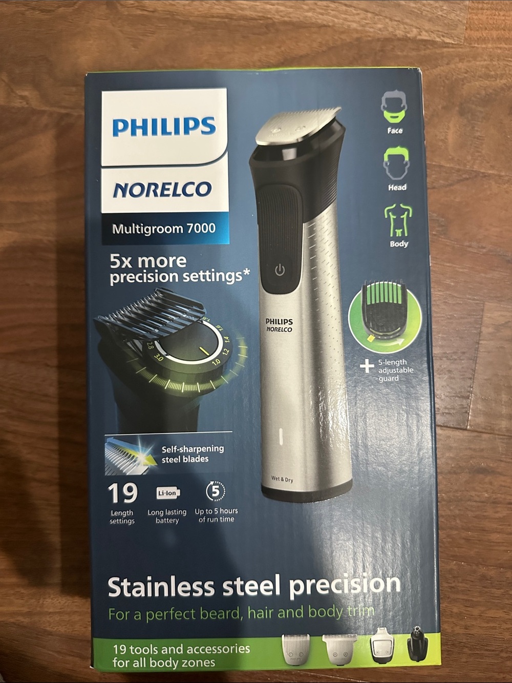 Multigroom 7000 Stainless Steel Precision Trimmer - Silver/Black